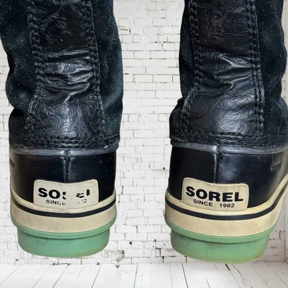 Sorel Joan of Arctic Black Boots Sz 7 Womens Cold Weather Lace Up Faux Fur‎ Trim